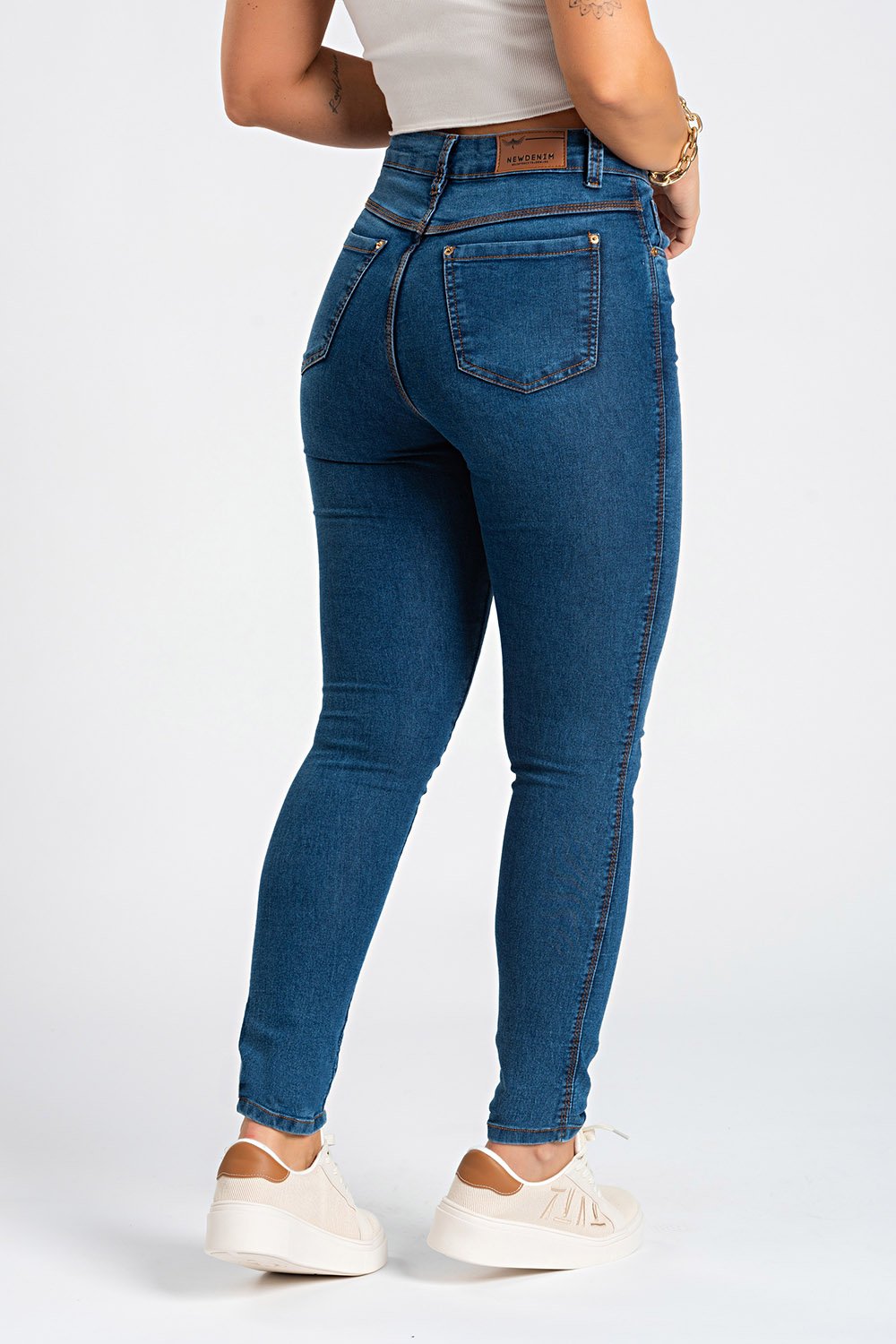 Calça Jeans Skinny Tradicional Denim Cintura Média  Jeans